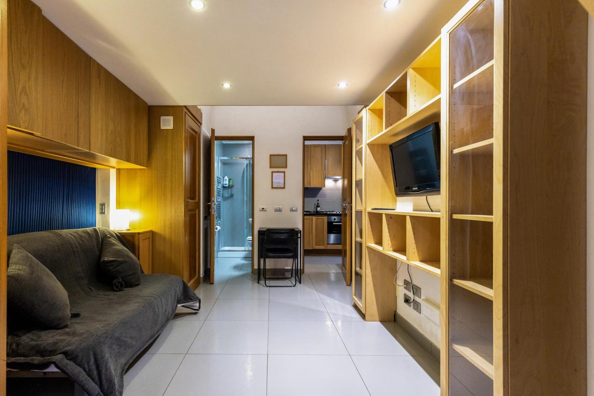 Monti House - Center